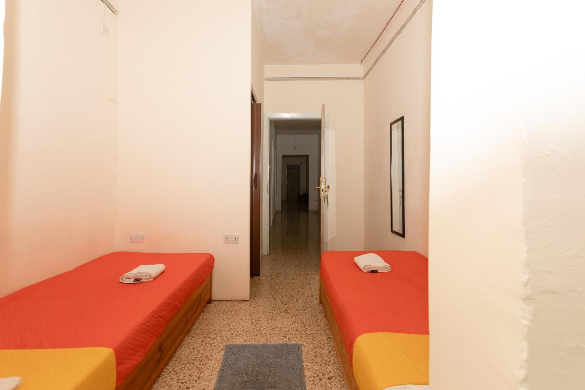 Tarona Guesthouse St. Paul's Bay Kamer foto