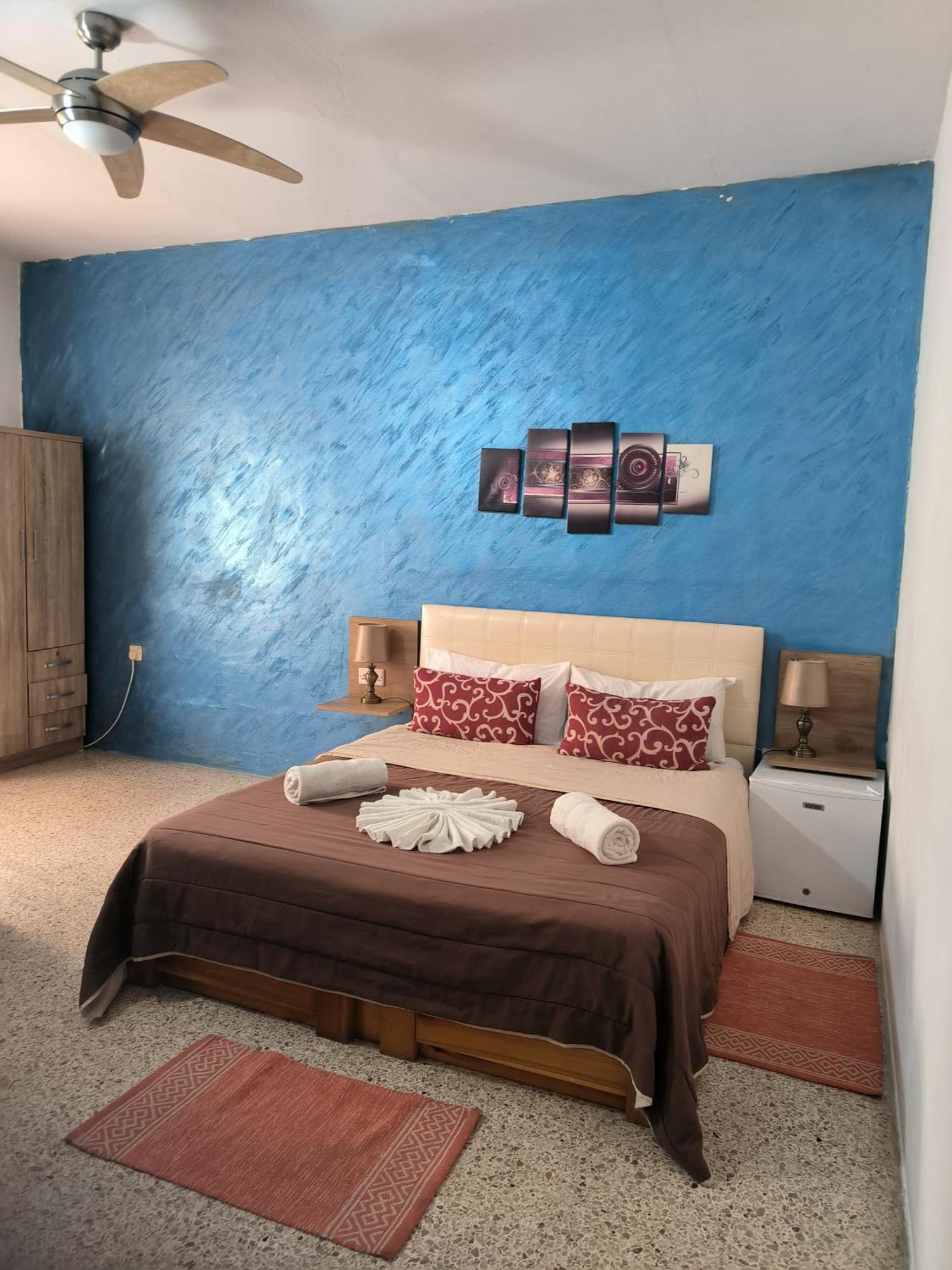 Tarona Guesthouse St. Paul's Bay Buitenkant foto